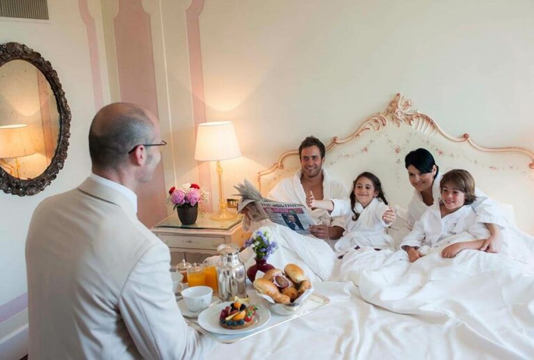 Highly rated luxury hotels in belgium for family vacations with kids amenities