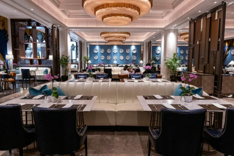 The St. Regis Shanghai (Shanghai)